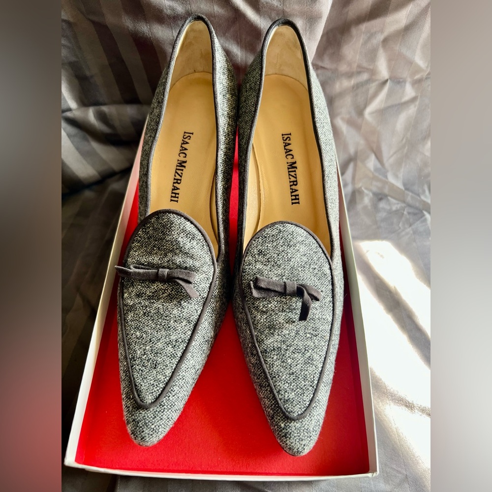 Isaac Mizrahi Women's Black and Gray Tweed Loafers
